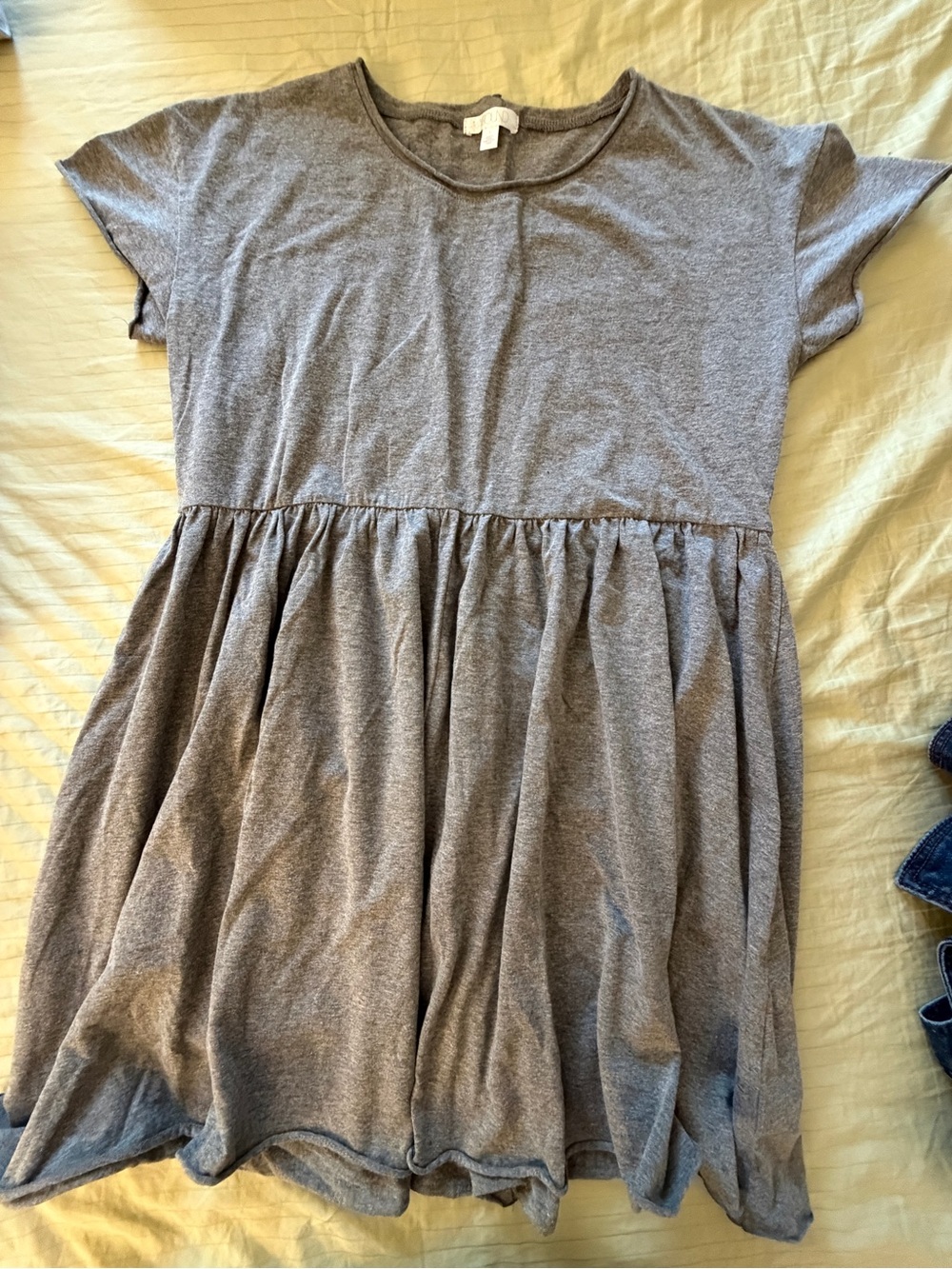 Abound Juniors Gray Dress great condition ♥️